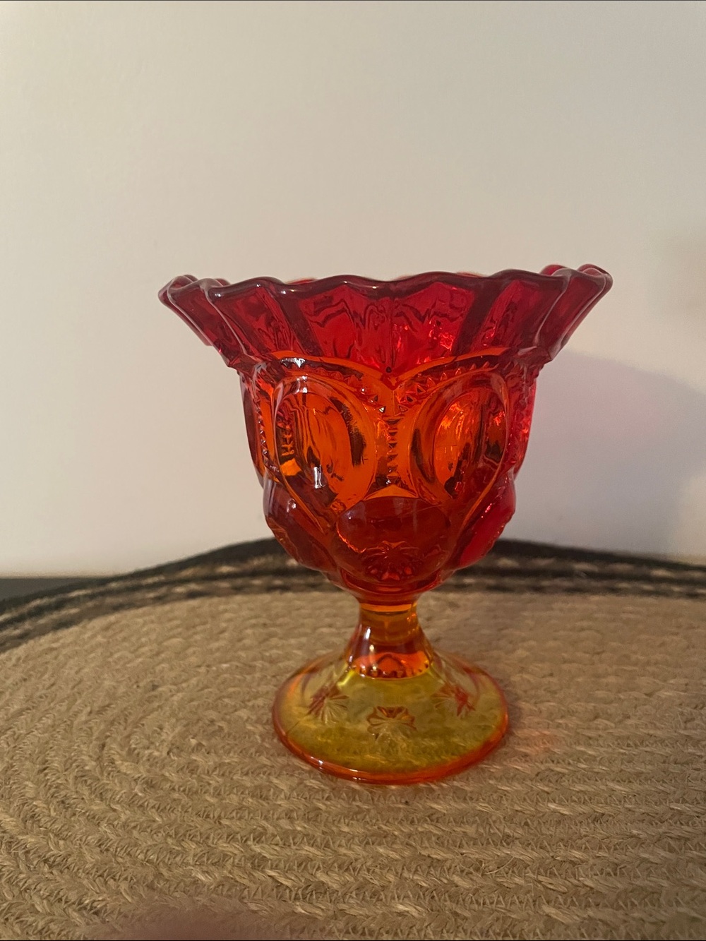 L.E. Smith Moon & Stars Art Glass Amberina Crimped Comport Ruffled Bowl.